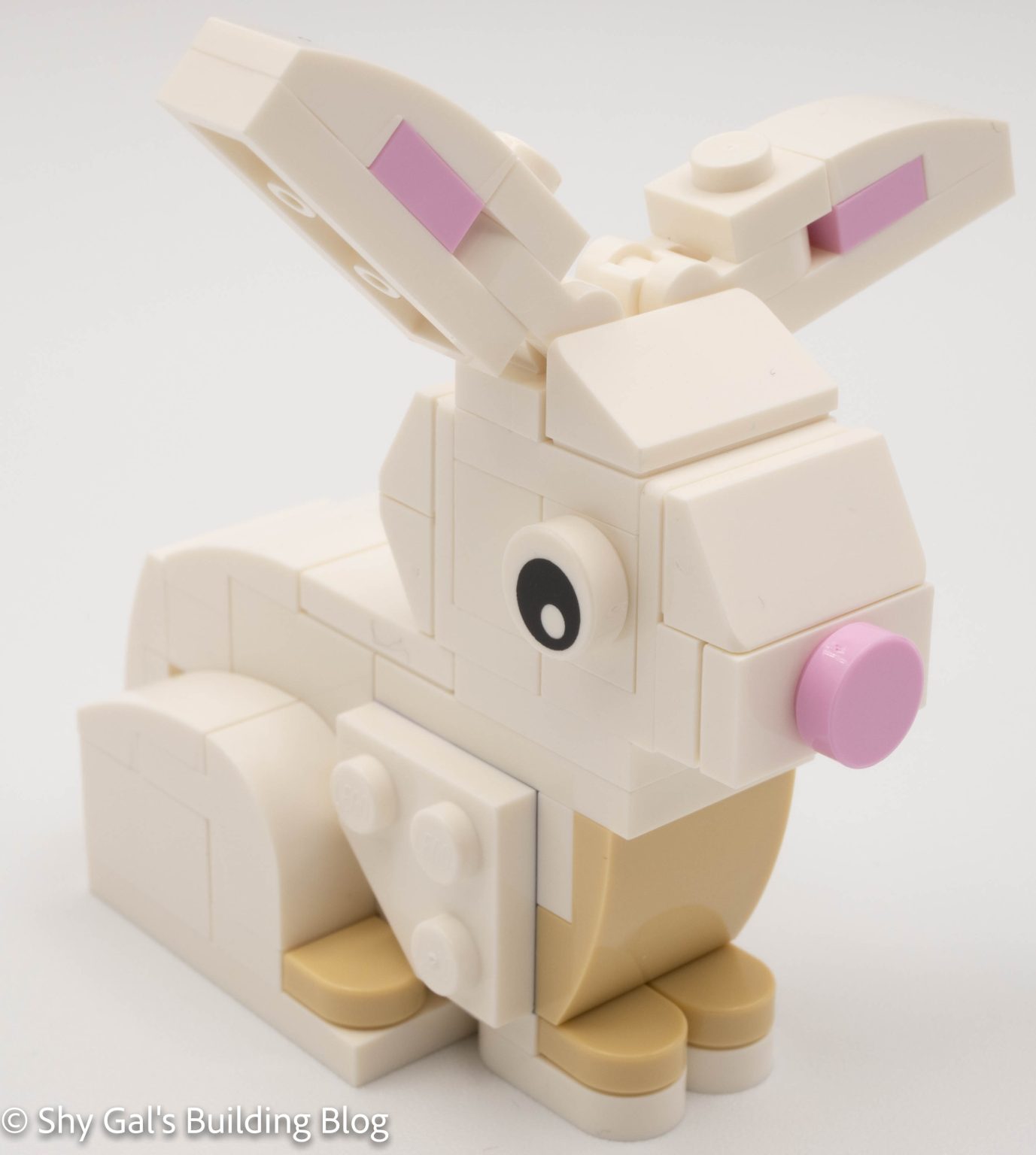 Review LEGO Easter Rabbits Display - Shy Gal's Building Blog