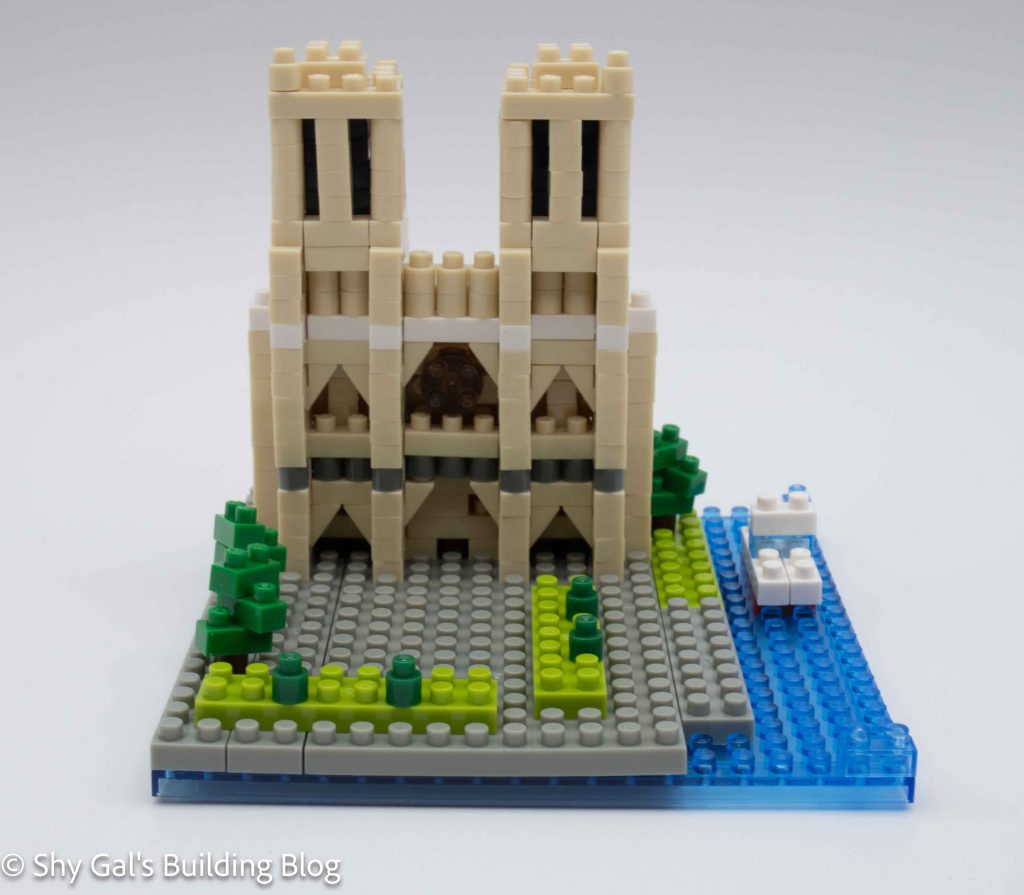 Cathedrale Notre-Dame build front view
