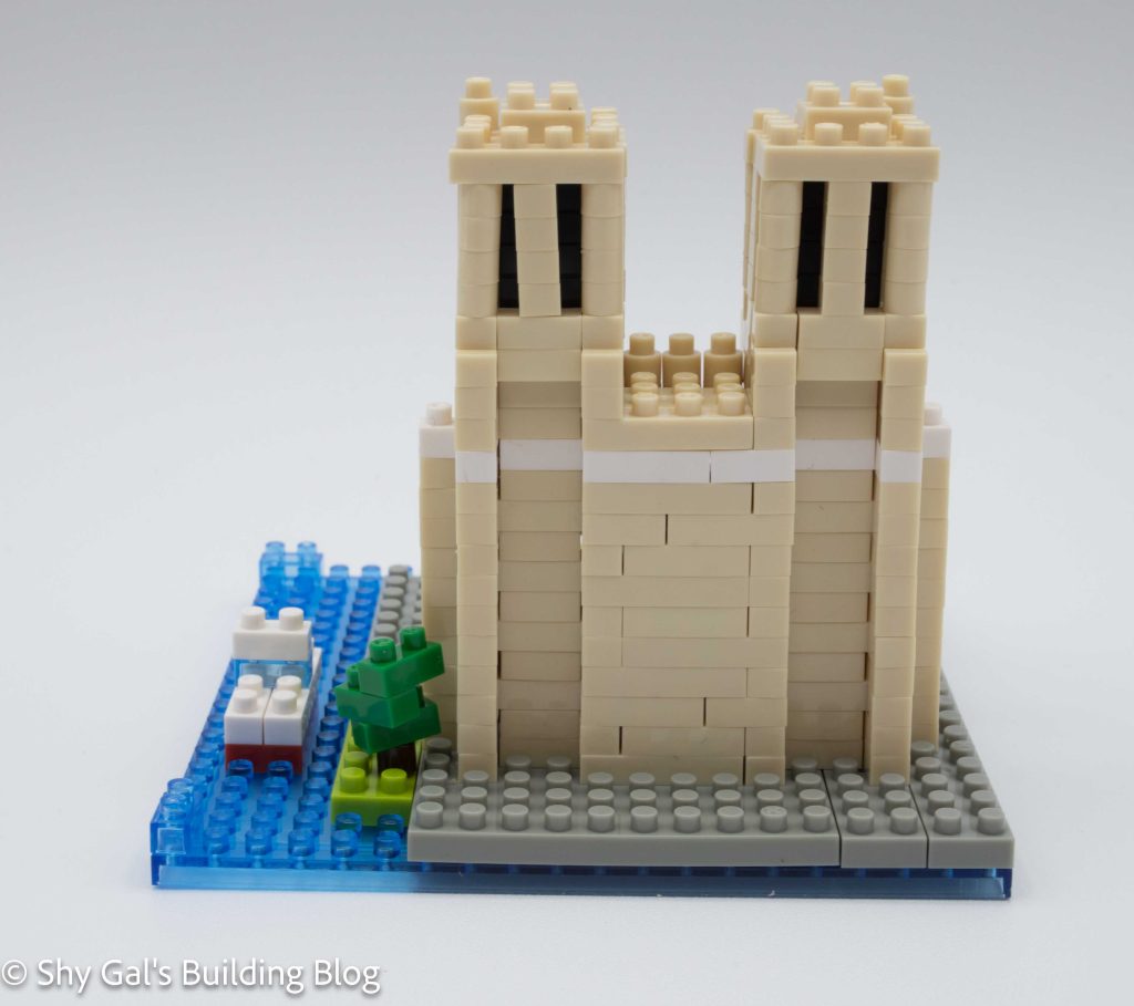 Cathedrale Notre-Dame build back view